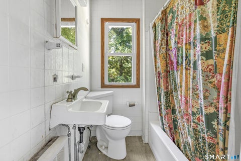 Tiny photo for 606 N Madison Road, Guilford, CT 06437 (MLS # 24206710)