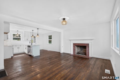 Tiny photo for 11 Stratfield Place, Bridgeport, CT 06606 (MLS # 24198720)