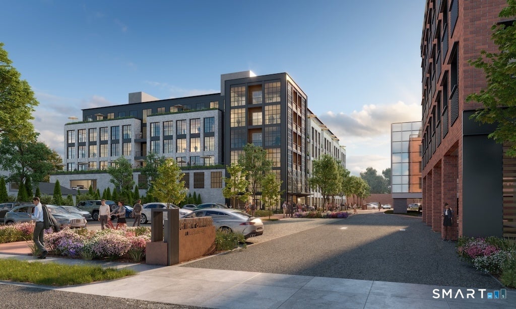 2 Arapahoe Road 605