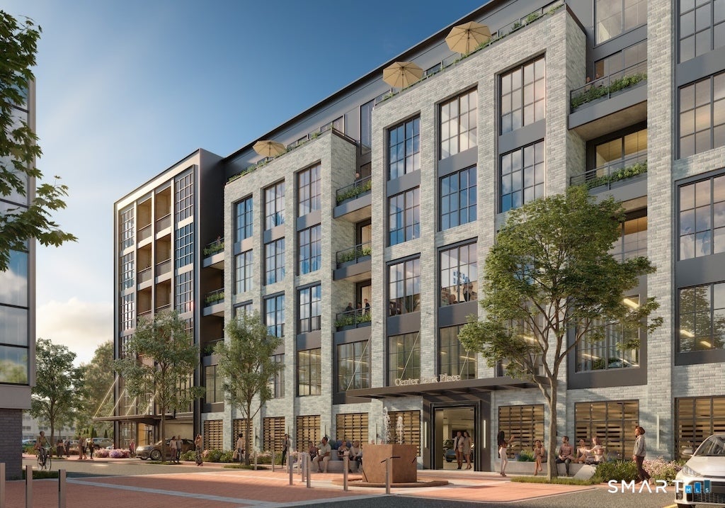 2 Arapahoe Road 605