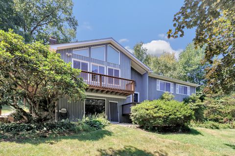 32 Adams Drive Shelton CT 06484