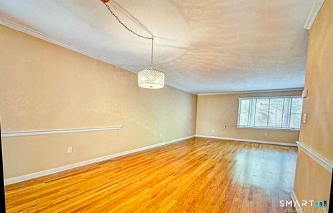 Tiny photo for 136 Tunxis Village #136, Farmington, CT 06032 (MLS # 24179973)