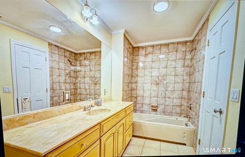 Tiny photo for 136 Tunxis Village #136, Farmington, CT 06032 (MLS # 24179973)