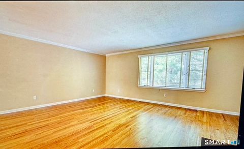 Tiny photo for 136 Tunxis Village #136, Farmington, CT 06032 (MLS # 24179973)