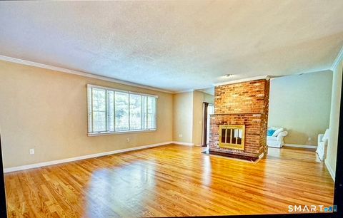 Tiny photo for 136 Tunxis Village #136, Farmington, CT 06032 (MLS # 24179973)