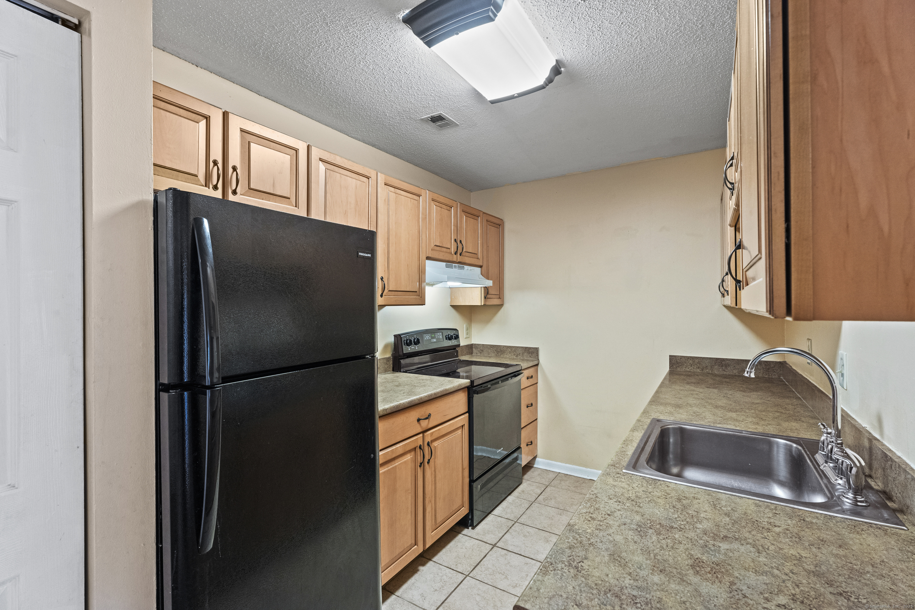 159 Sheraton Lane #159, Norwich, Connecticut image 3