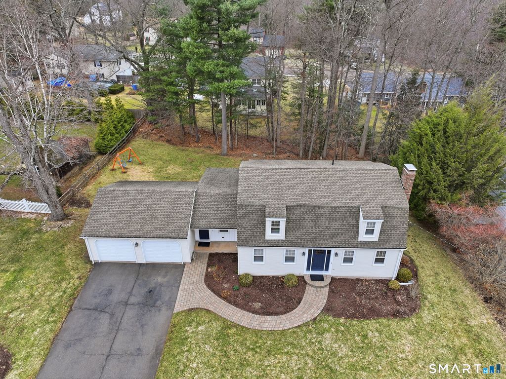 Photo of 33 Lufkin Lane, Bristol, CT 06010 (MLS # 24159336)