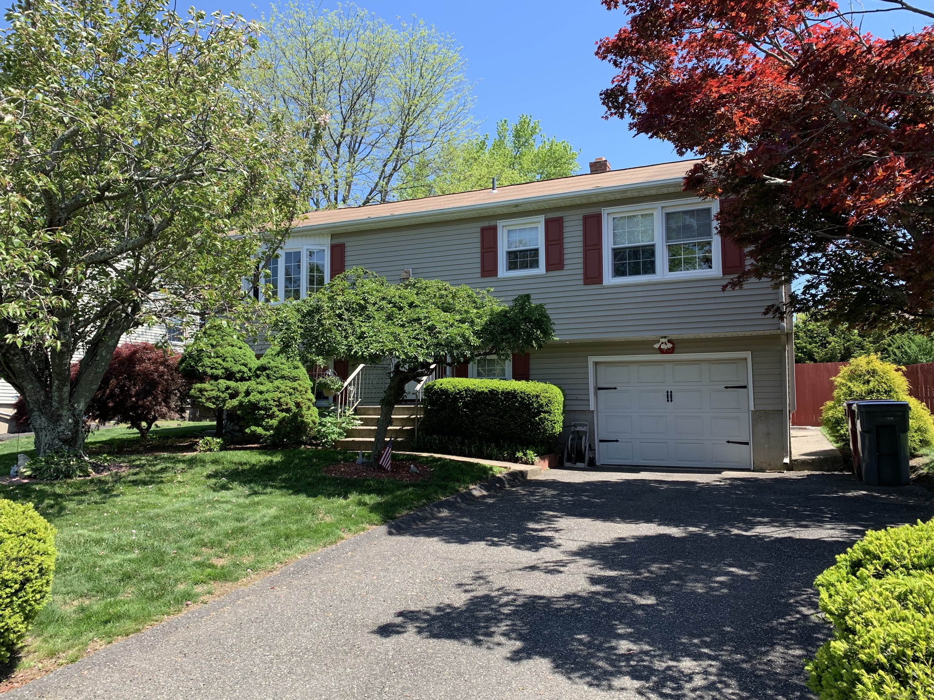 48 Tawny Thrush Road, Naugatuck, Connecticut image 1