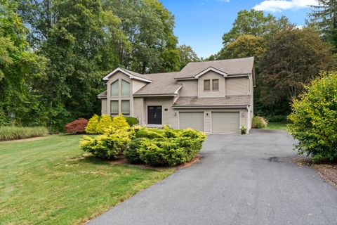 727 Old Colchester Road Montville CT 06382