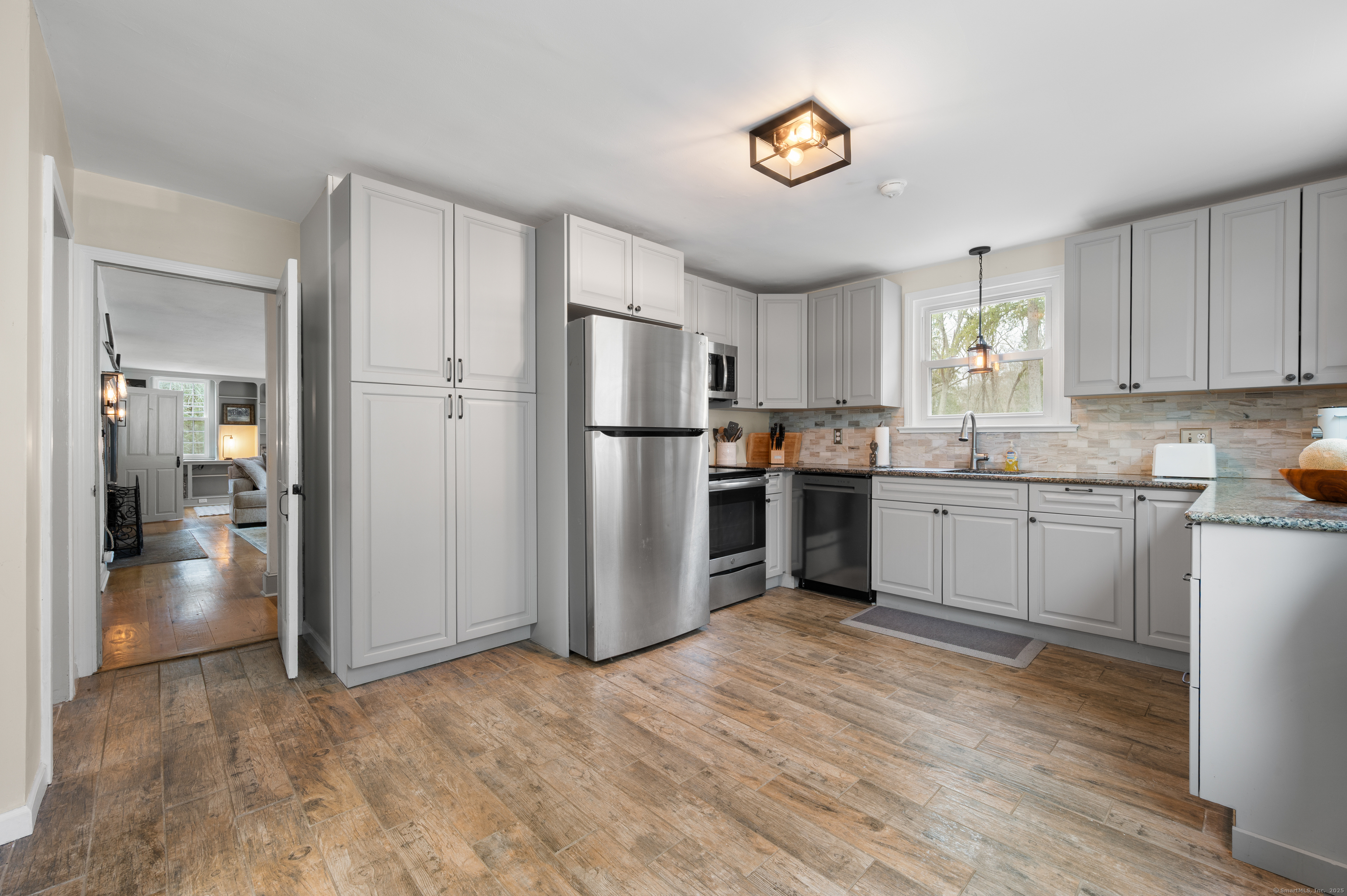 1040 Long Cove Road, Ledyard, Connecticut image 9