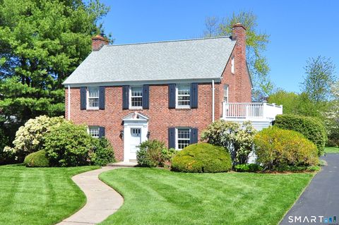Photo of 102 Ridgewood Road, West Hartford, CT 06107 (MLS # 24170666)