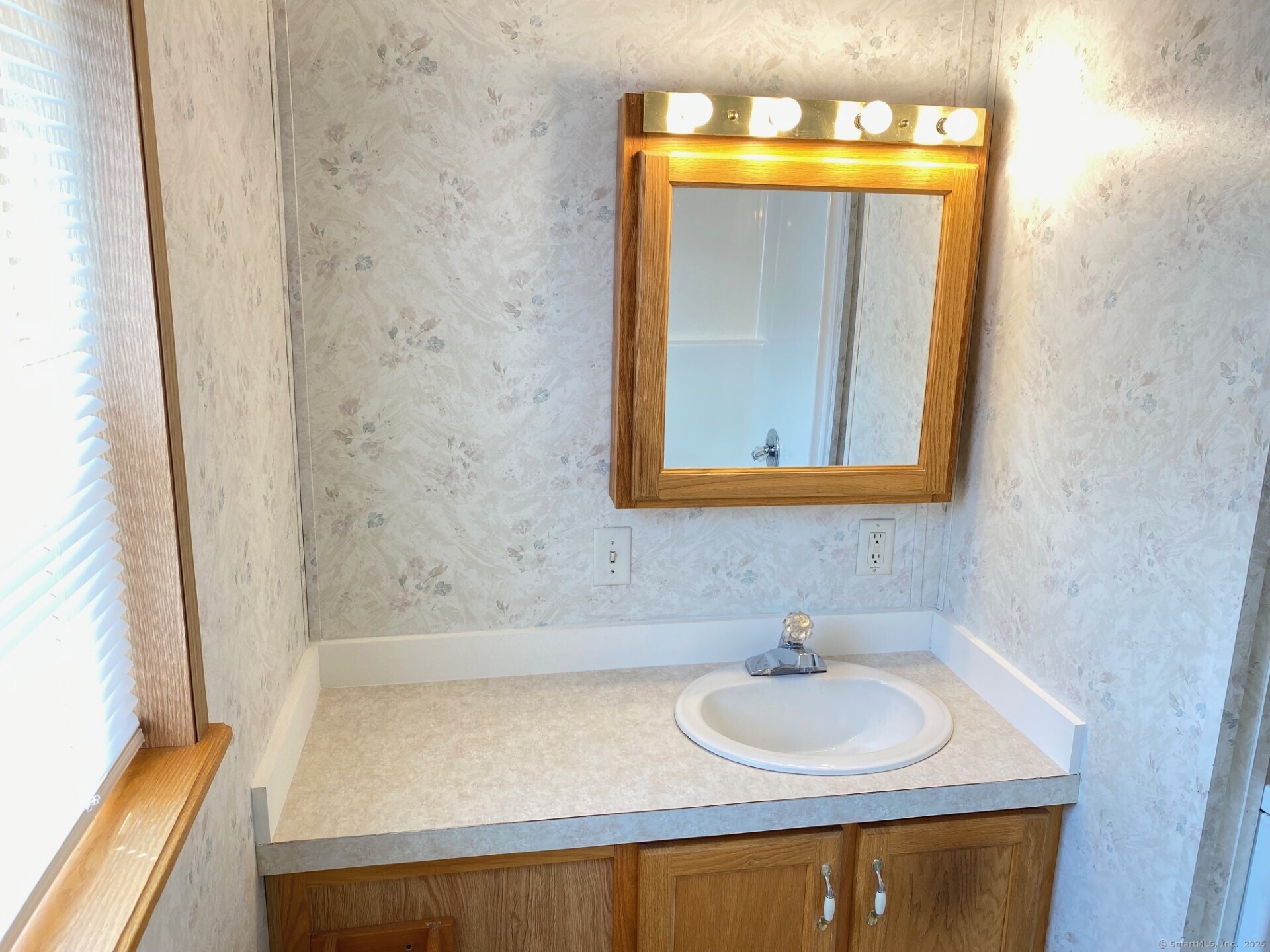 4 1st Street, Beacon Falls, Connecticut image 26