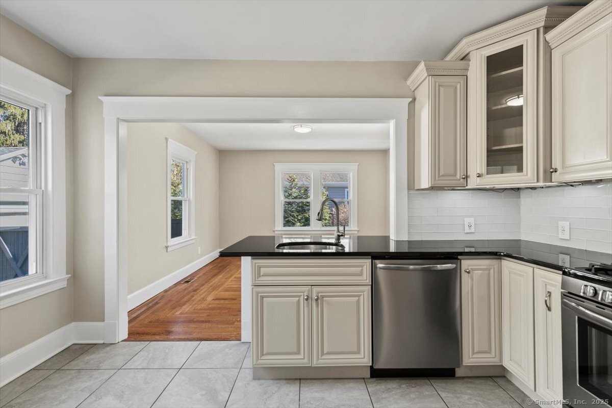 251 Treadwell Street, Hamden, Connecticut image 12