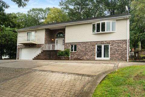 89 Eddon Drive East Haven CT 06512