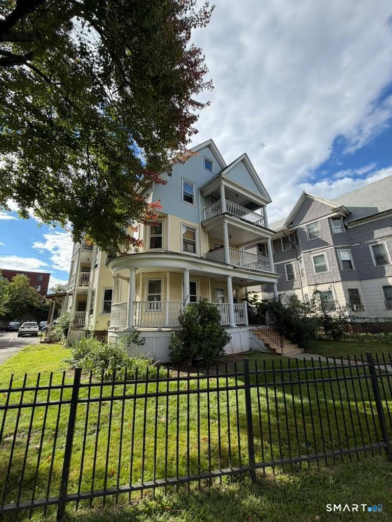 511 Maple Avenue