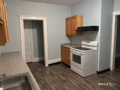 Tiny photo for 511 Maple Avenue, Hartford, CT 06114 (MLS # 24203086)