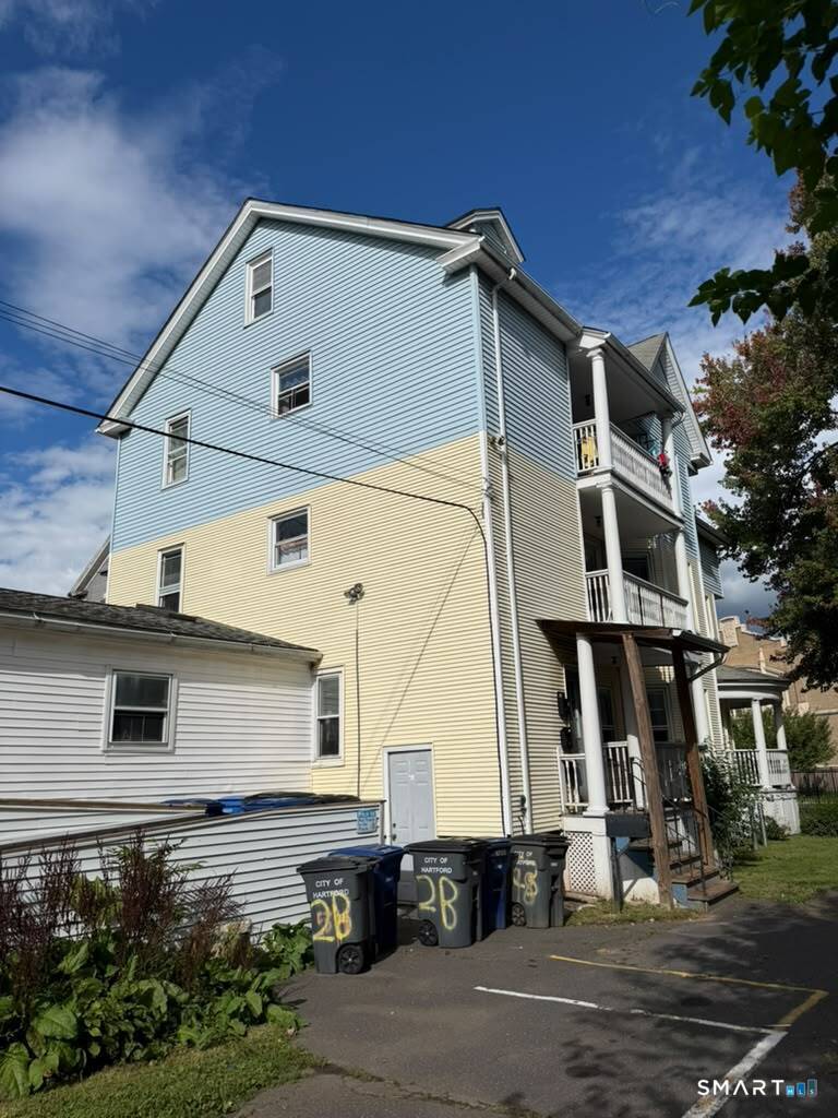 511 Maple Avenue