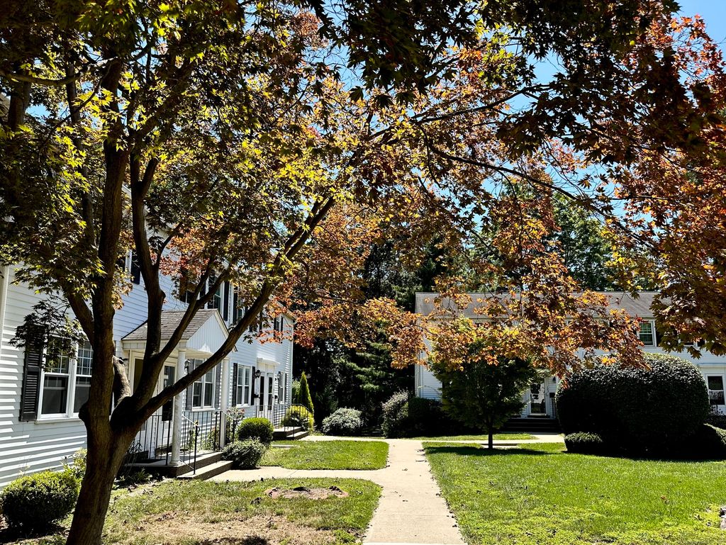 Photo of 203 Sylvan Knoll Road, Stamford, CT 06902 (MLS # 24120467)