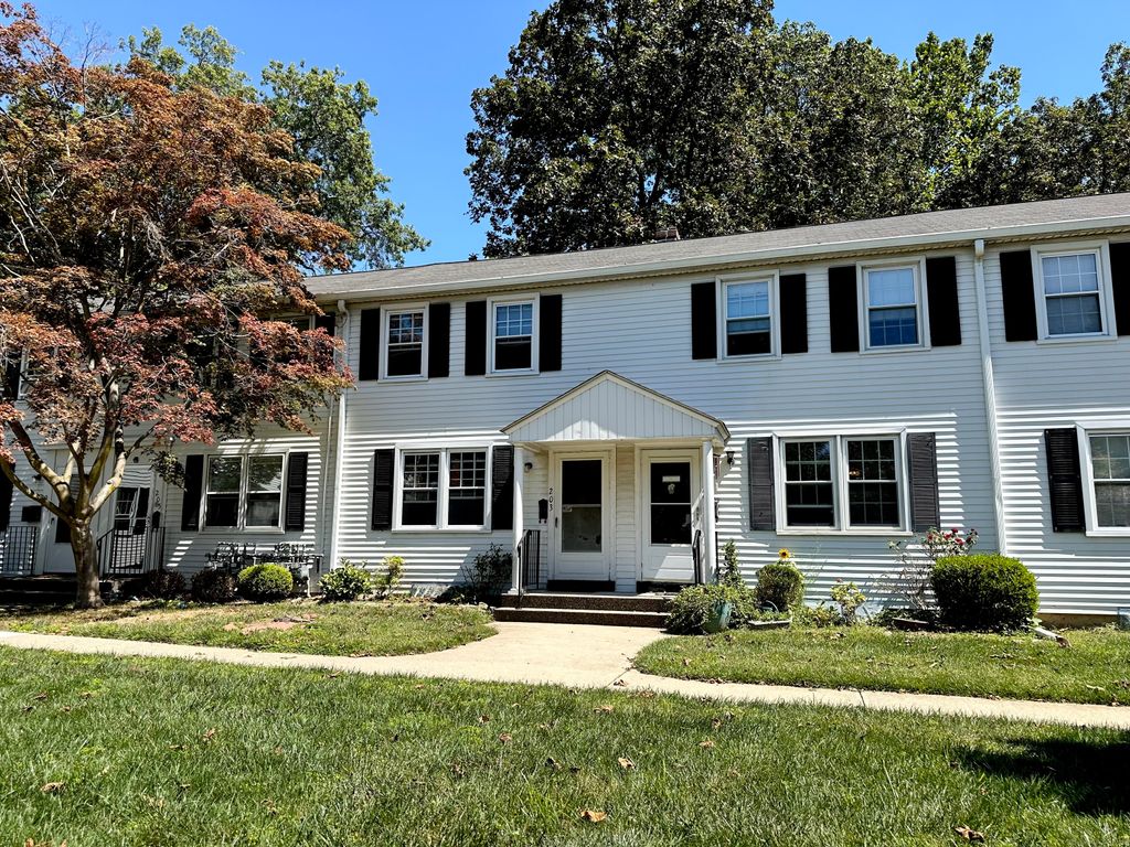 Photo of 203 Sylvan Knoll Road, Stamford, CT 06902 (MLS # 24120467)
