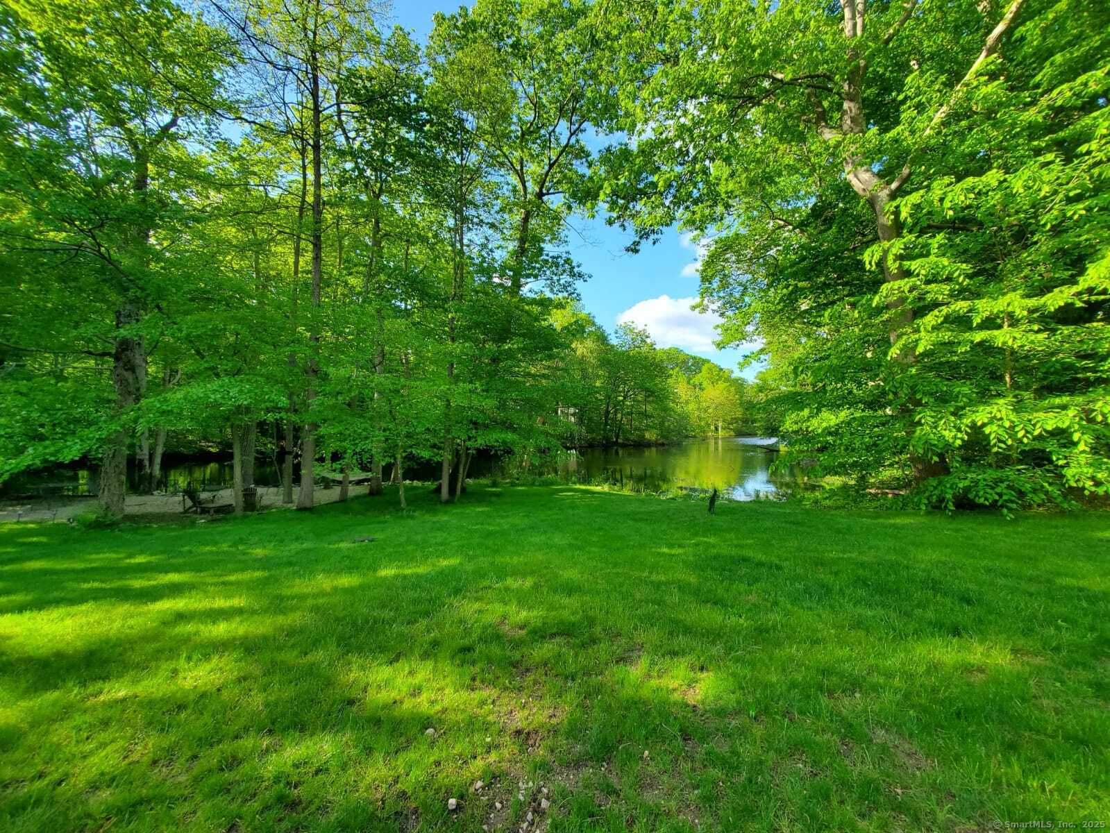 Stamford, Connecticut 06902, United States, 4 Bedrooms Bedrooms, ,3 BathroomsBathrooms,Residential,Pending,91685