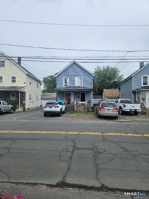 Photo of 37 Taylor Street, Danbury, CT 06810 (MLS # 24152481)