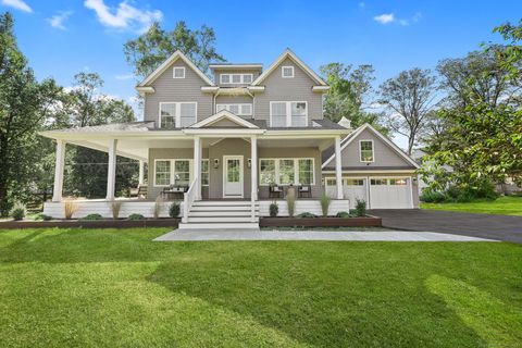 251 Winnepoge Drive Fairfield CT 06825