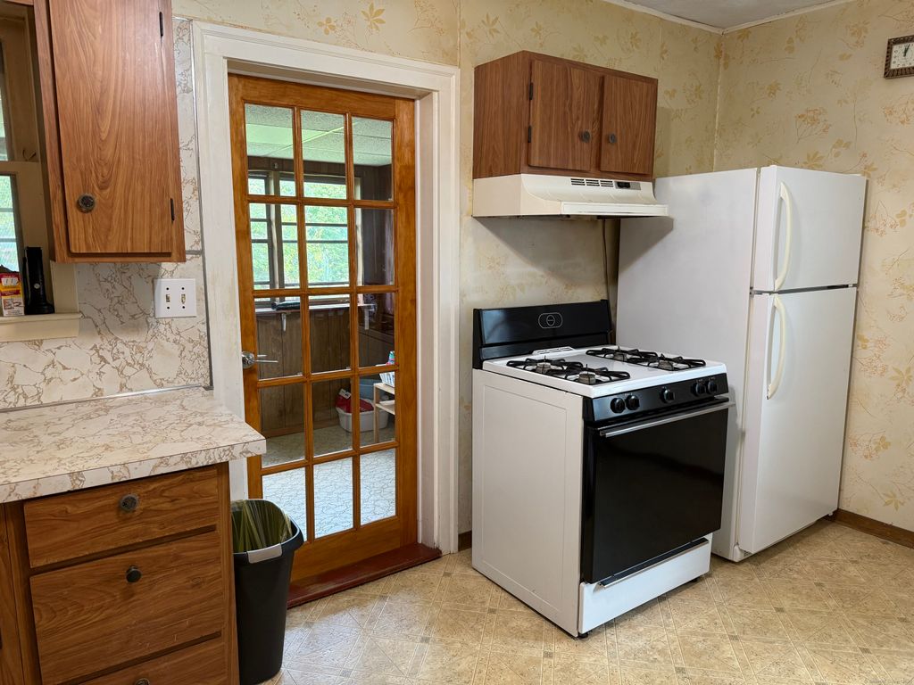 Photo of 262 Tremont Street, New Britain, CT 06051 (MLS # 24132458)