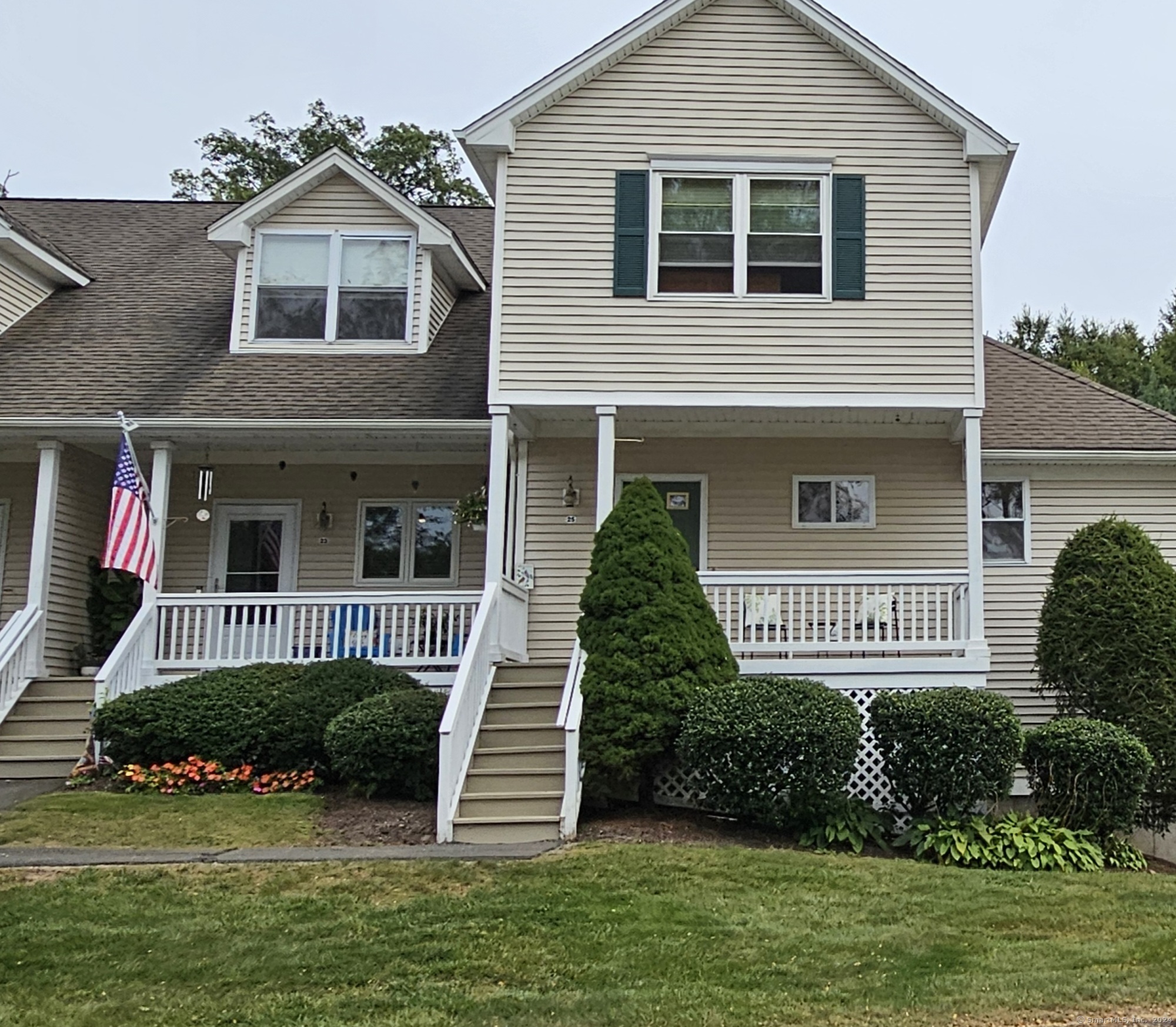 Property for Sale at Copper Creek Circle 25, Newtown, Connecticut - Bedrooms: 2 
Bathrooms: 3 
Rooms: 5  - $399,000