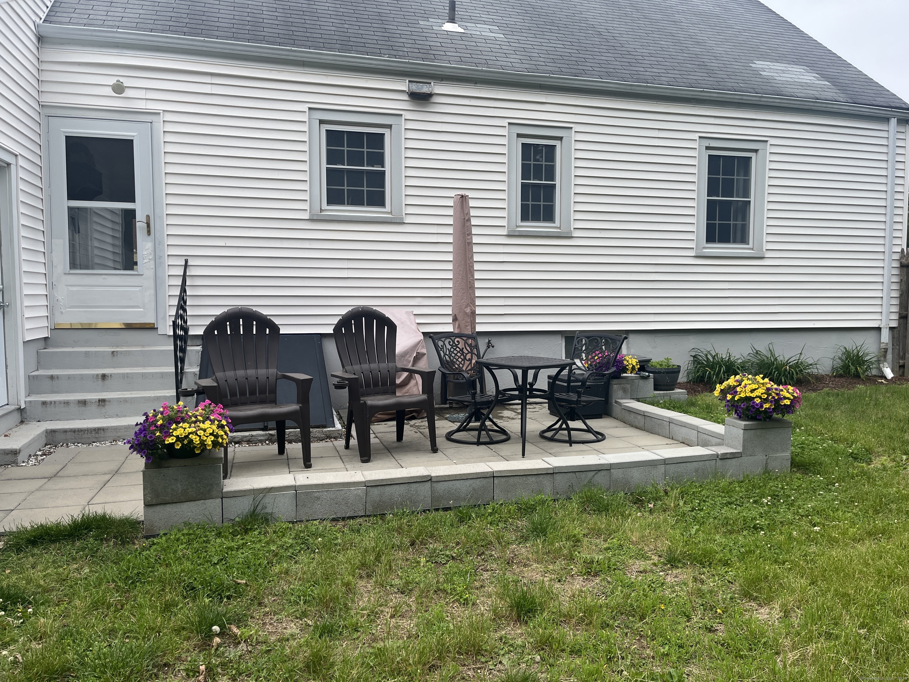 24 Westview Street, Hamden, Connecticut image 2
