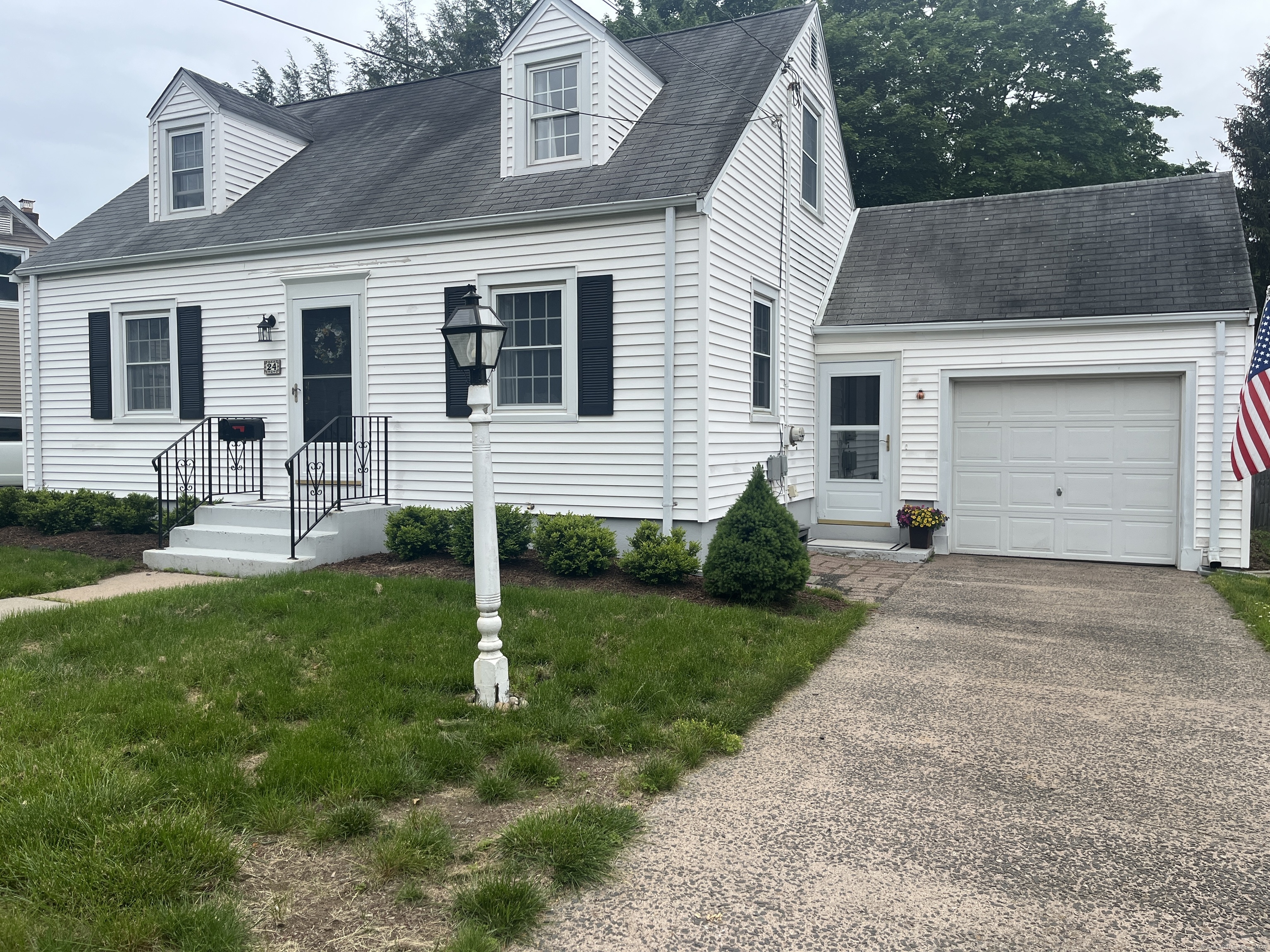 24 Westview Street, Hamden, Connecticut image 1