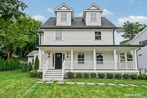 Homes For Sale - 4 Sachem Lane<br/> Greenwich, CT 06830