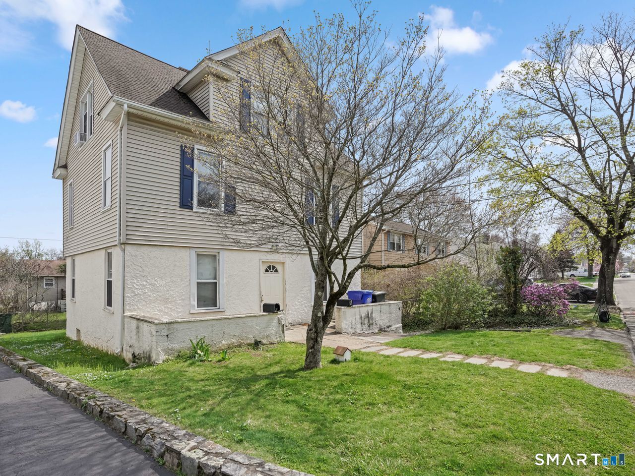 25 Old Stratfield Road