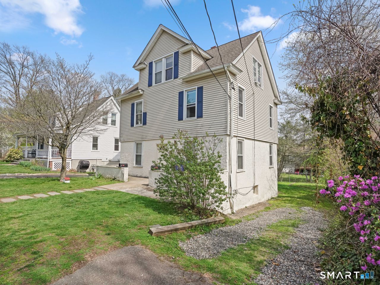 25 Old Stratfield Road