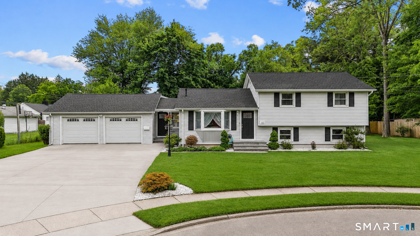 10 Riveredge Court