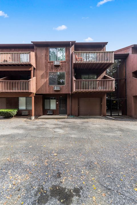 Tiny photo for 1 Fairfield Avenue #C4, Danbury, CT 06810 (MLS # 24131040)