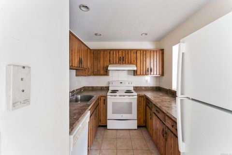Tiny photo for 1 Fairfield Avenue #C4, Danbury, CT 06810 (MLS # 24131040)