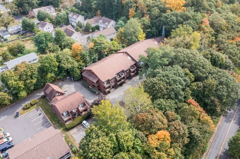 Photo of 1 Fairfield Avenue #C4, Danbury, CT 06810 (MLS # 24131040)