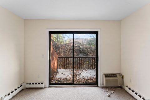 Tiny photo for 1 Fairfield Avenue #C4, Danbury, CT 06810 (MLS # 24131040)