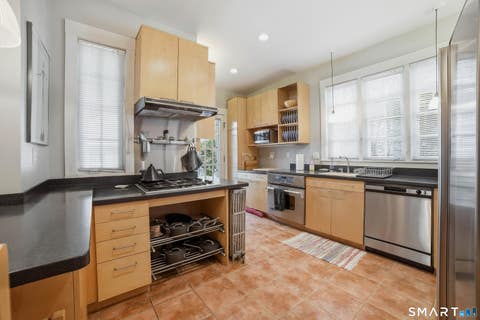 Tiny photo for 505 Edgewood Avenue, New Haven, CT 06511 (MLS # 24200117)