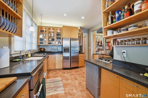 Tiny photo for 505 Edgewood Avenue, New Haven, CT 06511 (MLS # 24200117)
