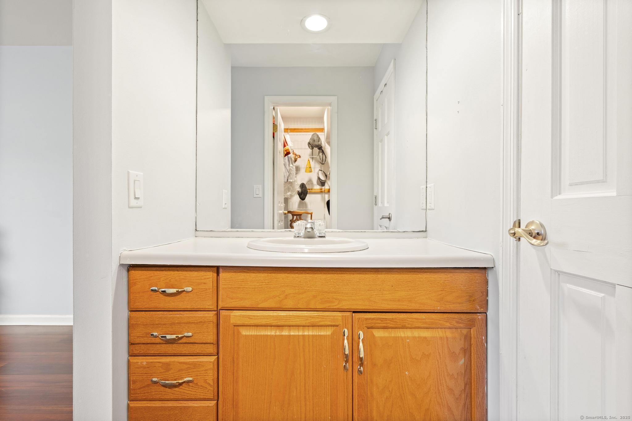 8 Rose Lane #APT 20-4, Danbury, Connecticut image 17