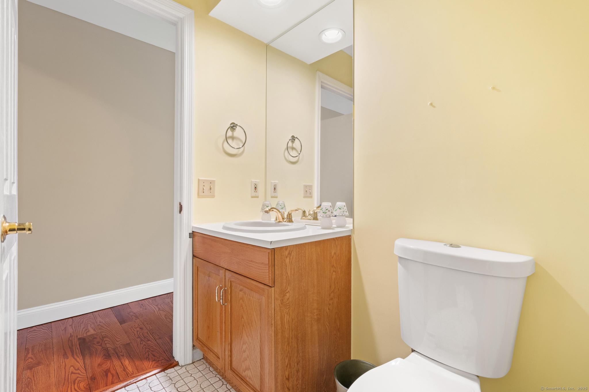 8 Rose Lane #APT 20-4, Danbury, Connecticut image 7