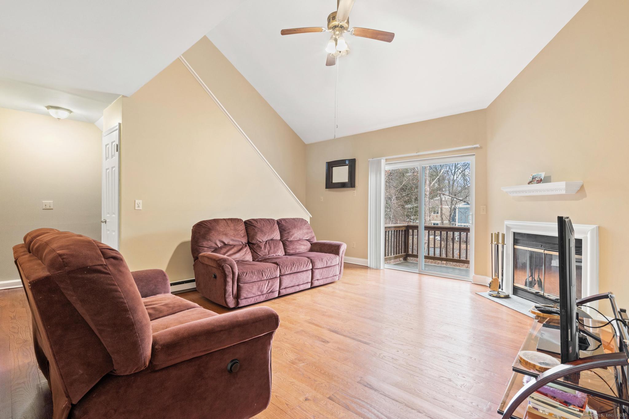 8 Rose Lane #APT 20-4, Danbury, Connecticut image 8
