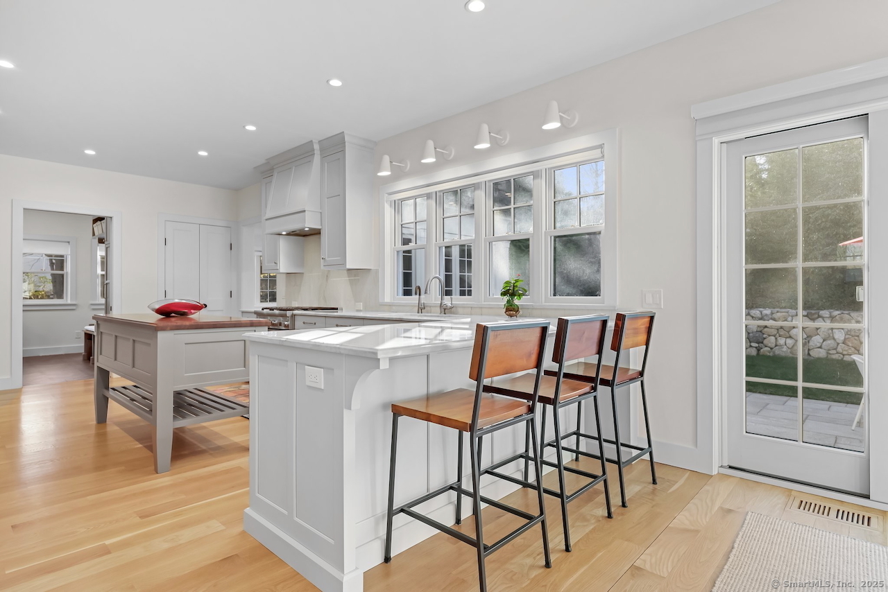 17 Ridgebrook Road, Greenwich, Connecticut image 3