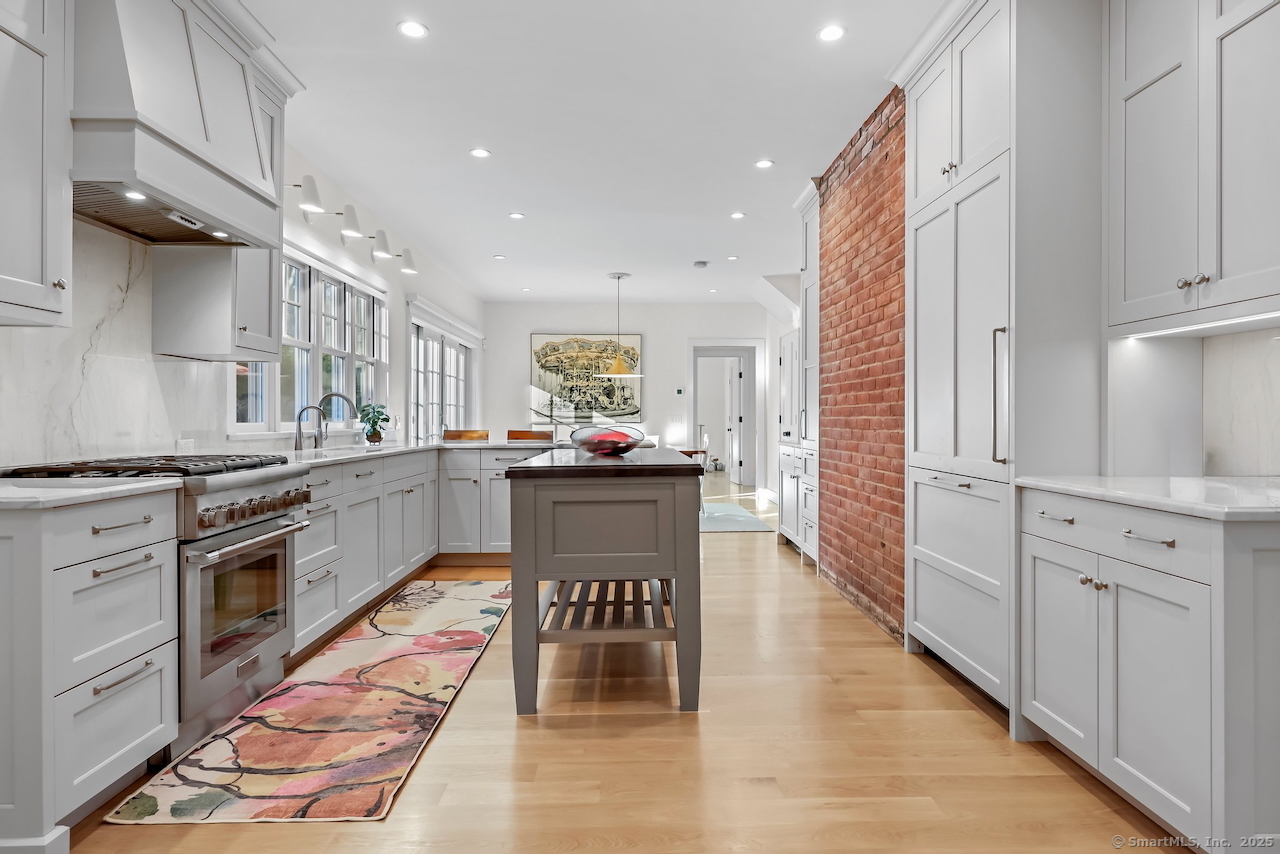17 Ridgebrook Road, Greenwich, Connecticut image 4