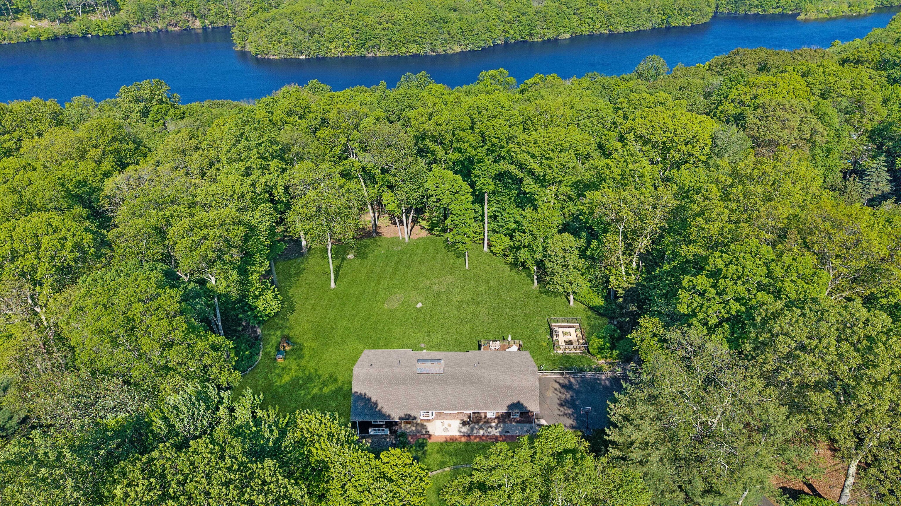 58 Lantern Ridge Road, New Canaan, Connecticut image 1