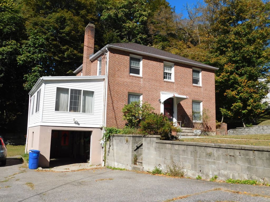 Photo of 60 E Street, Derby, CT 06418 (MLS # 24132394)