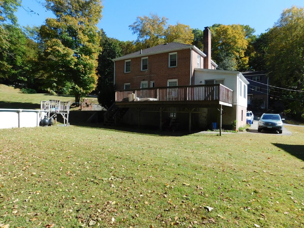 Photo of 60 E Street, Derby, CT 06418 (MLS # 24132394)