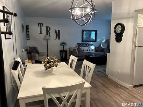 Tiny photo for 1070 New Haven Avenue #APT 47, Milford, CT 06460 (MLS # 24149263)