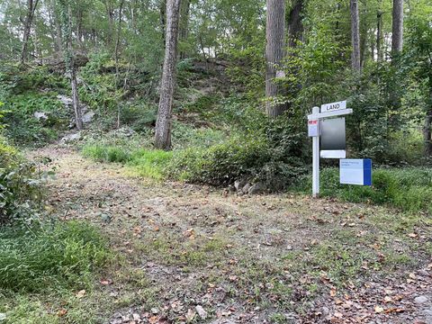 9A Point O Rocks Road Newtown CT 06470